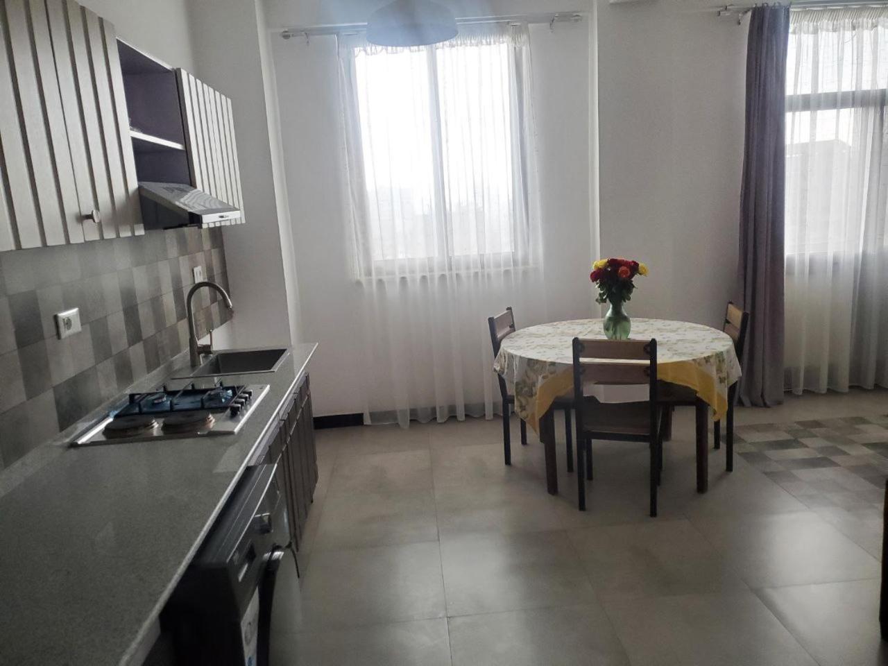 Yole Furnished Apartments Adis Abeba Exterior foto